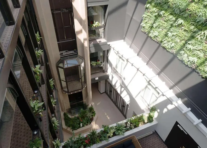 Best Western Plus Le Picardy Hotel & Spa
